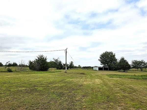 25 Acres of Agricultural Land for Sale in Holdenville, Oklahoma