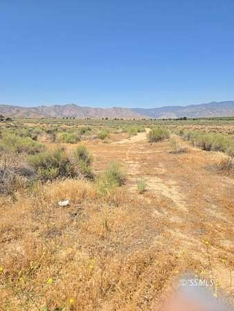 0.62 Acres of Residential Land for Sale in Weldon, California