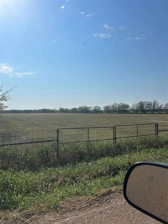 10 Acres of Agricultural Land for Sale in Terrell, Texas