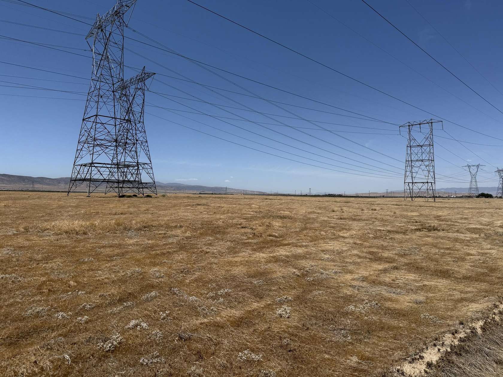 2.8 Acres of Residential Land for Sale in Del Sur, California