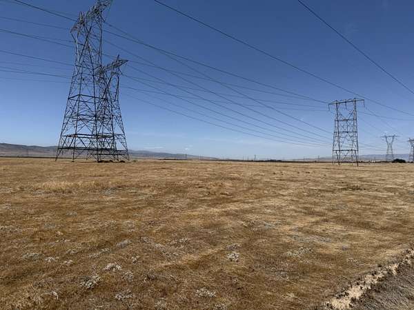 2.8 Acres of Residential Land for Sale in Del Sur, California