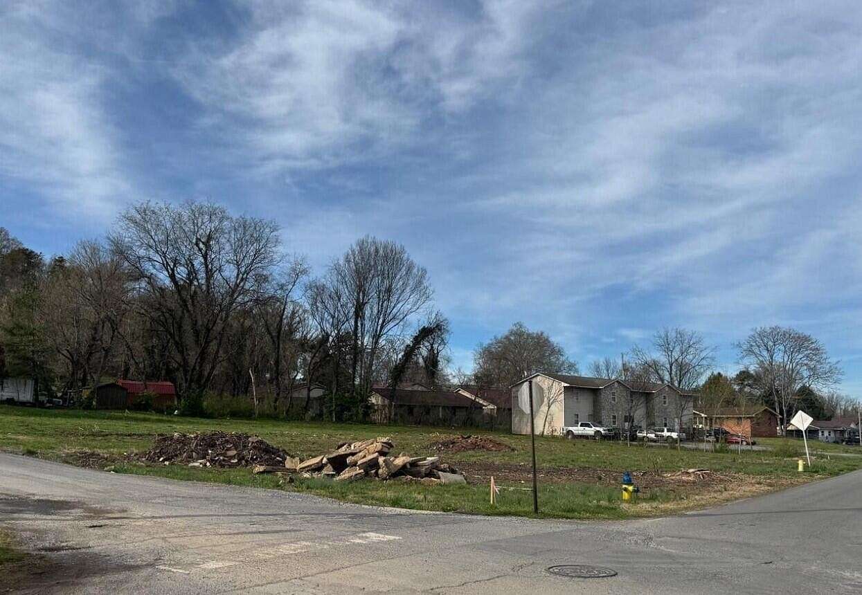 0.84 Acres of Residential Land for Sale in Dayton, Tennessee