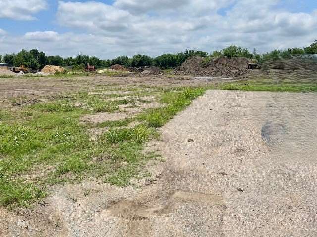 0.55 Acres of Commercial Land for Sale in Midlothian, Texas