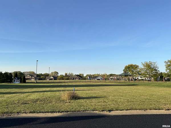 0.36 Acres of Residential Land for Sale in Washington, Illinois