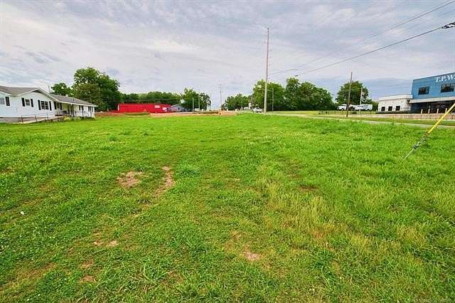 0.33 Acres of Mixed-Use Land for Sale in Tahlequah, Oklahoma