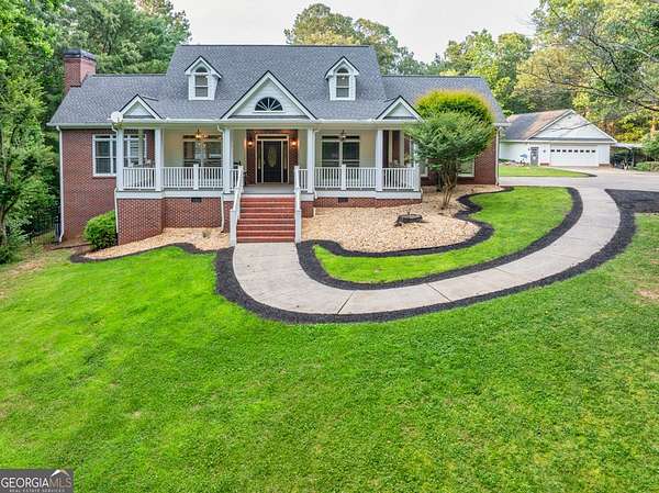 7.5 Acres of Residential Land with Home for Sale in Dacula, Georgia