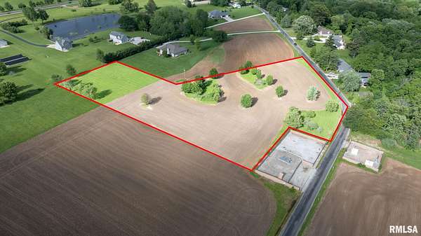 5 Acres of Residential Land for Sale in Springfield, Illinois