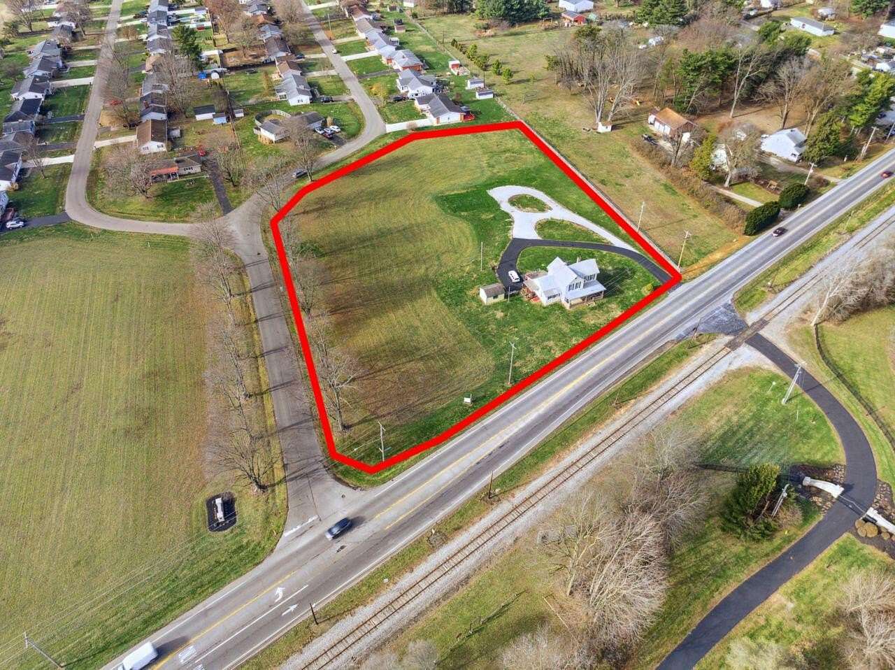 2.7 Acres of Residential Land with Home for Sale in Newark, Ohio