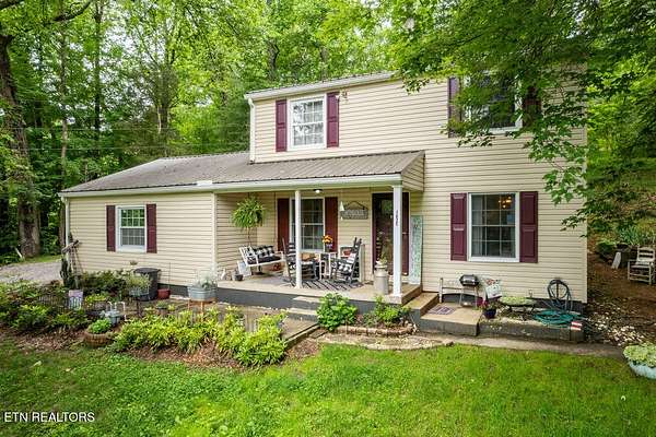 6.7 Acres of Residential Land with Home for Sale in Clinton, Tennessee