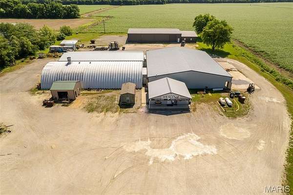 3 Acres of Improved Commercial Land for Sale in Matthews, Missouri