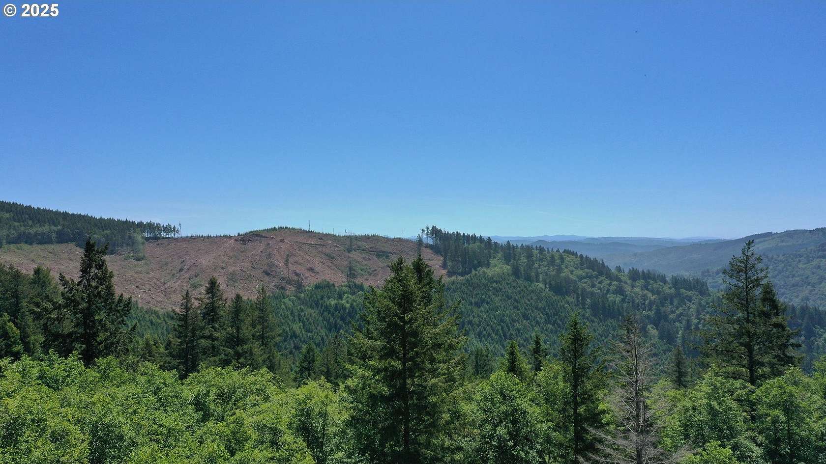 1.5 Acres of Residential Land with Home for Sale in Brookings, Oregon