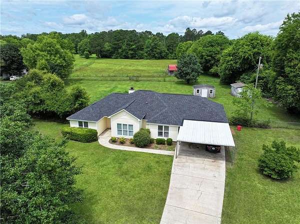 17.1 Acres of Land with Home for Sale in Fort Mitchell, Alabama