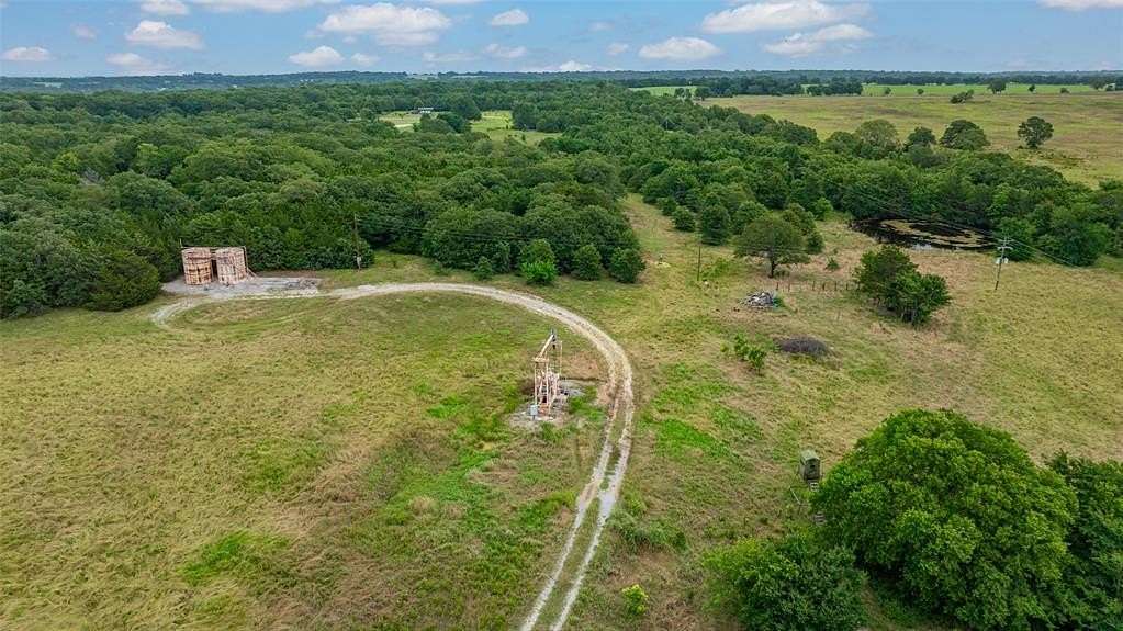33.6 Acres of Land for Sale in Whitesboro, Texas