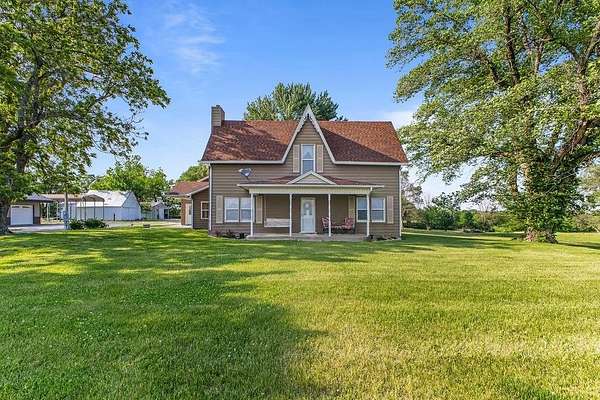 6 Acres of Residential Land with Home for Sale in Pattonsburg, Missouri