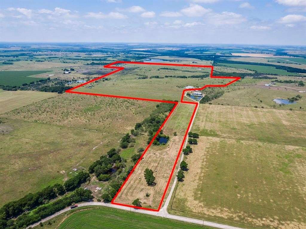 189 Acres of Land for Sale in Italy, Texas