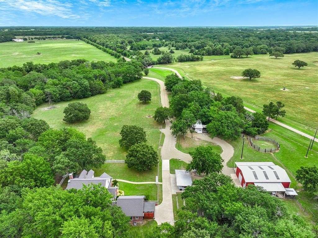21 Acres of Land with Home for Sale in Terrell, Texas