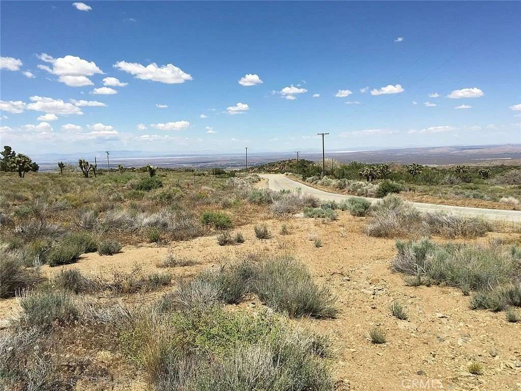 1.11 Acres of Land for Sale in Littlerock, California