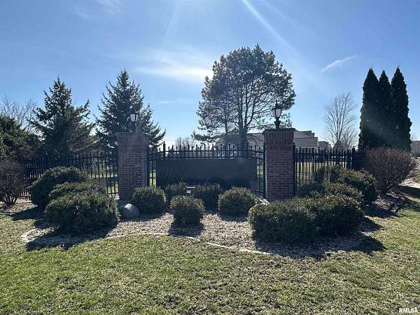 0.38 Acres of Residential Land for Sale in Washington, Illinois