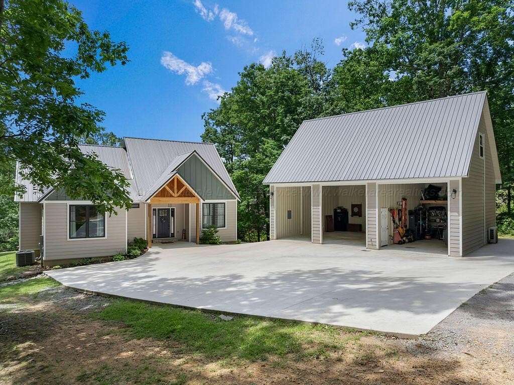 2 Acres of Residential Land with Home for Sale in Arley, Alabama