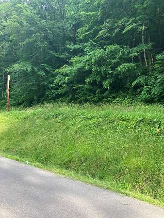 4 Acres of Residential Land for Sale in Prestonsburg, Kentucky