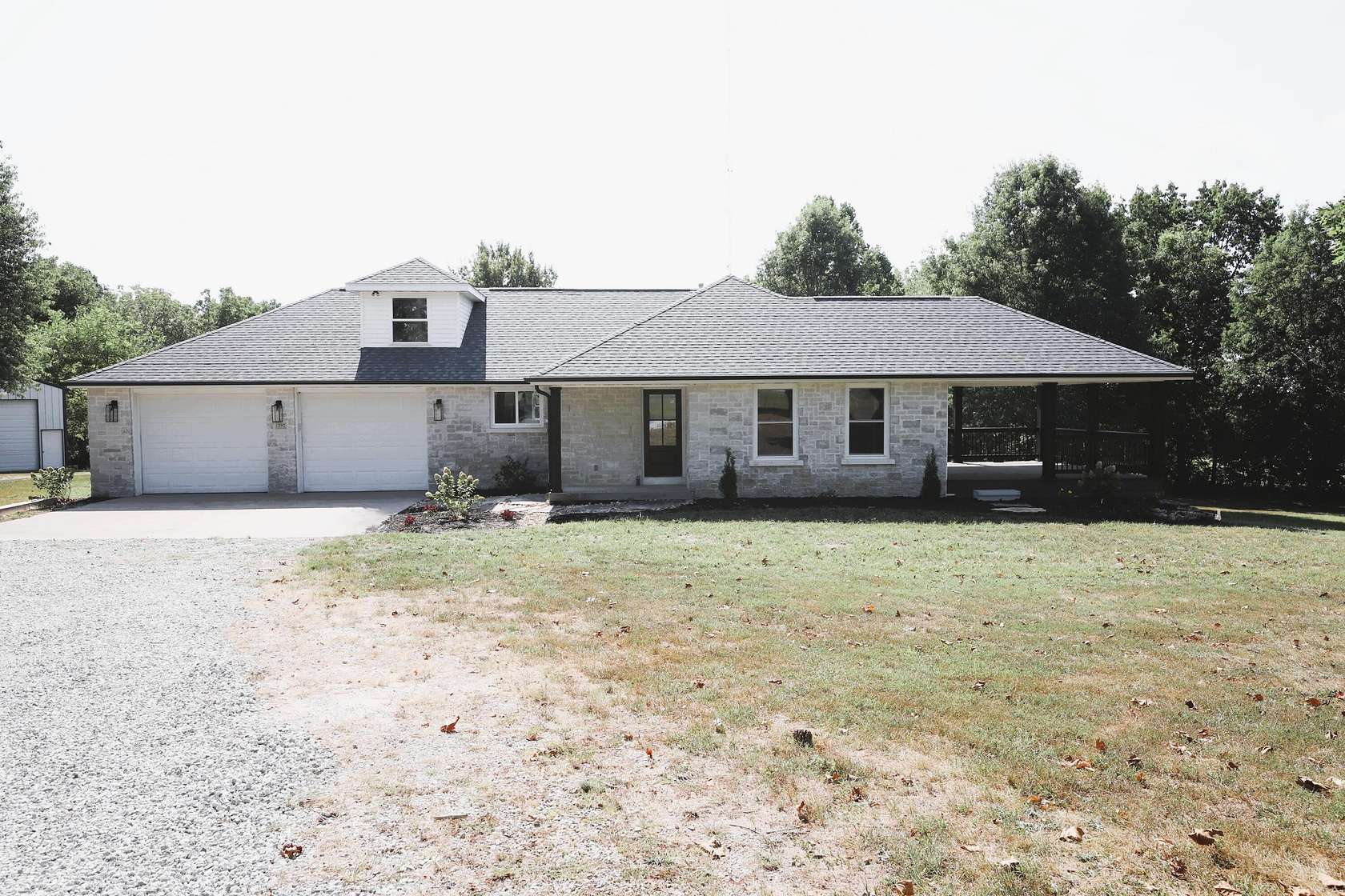 3.12 Acres of Residential Land with Home for Sale in Billings, Missouri