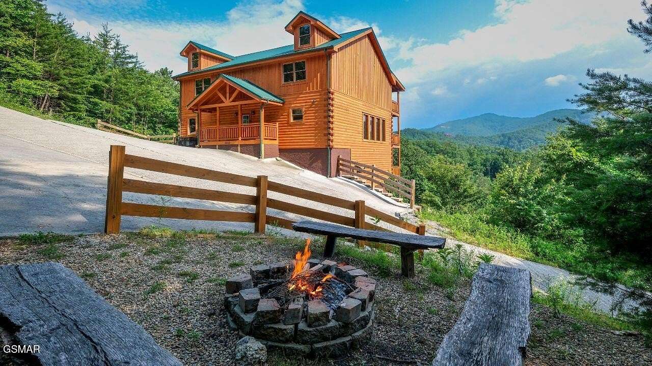 3.17 Acres of Residential Land with Home for Sale in Sevierville, Tennessee