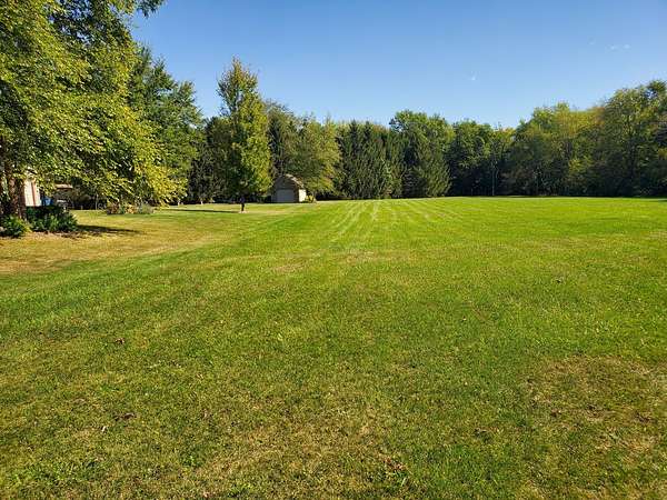 1.89 Acres of Residential Land for Sale in Earlville, Illinois