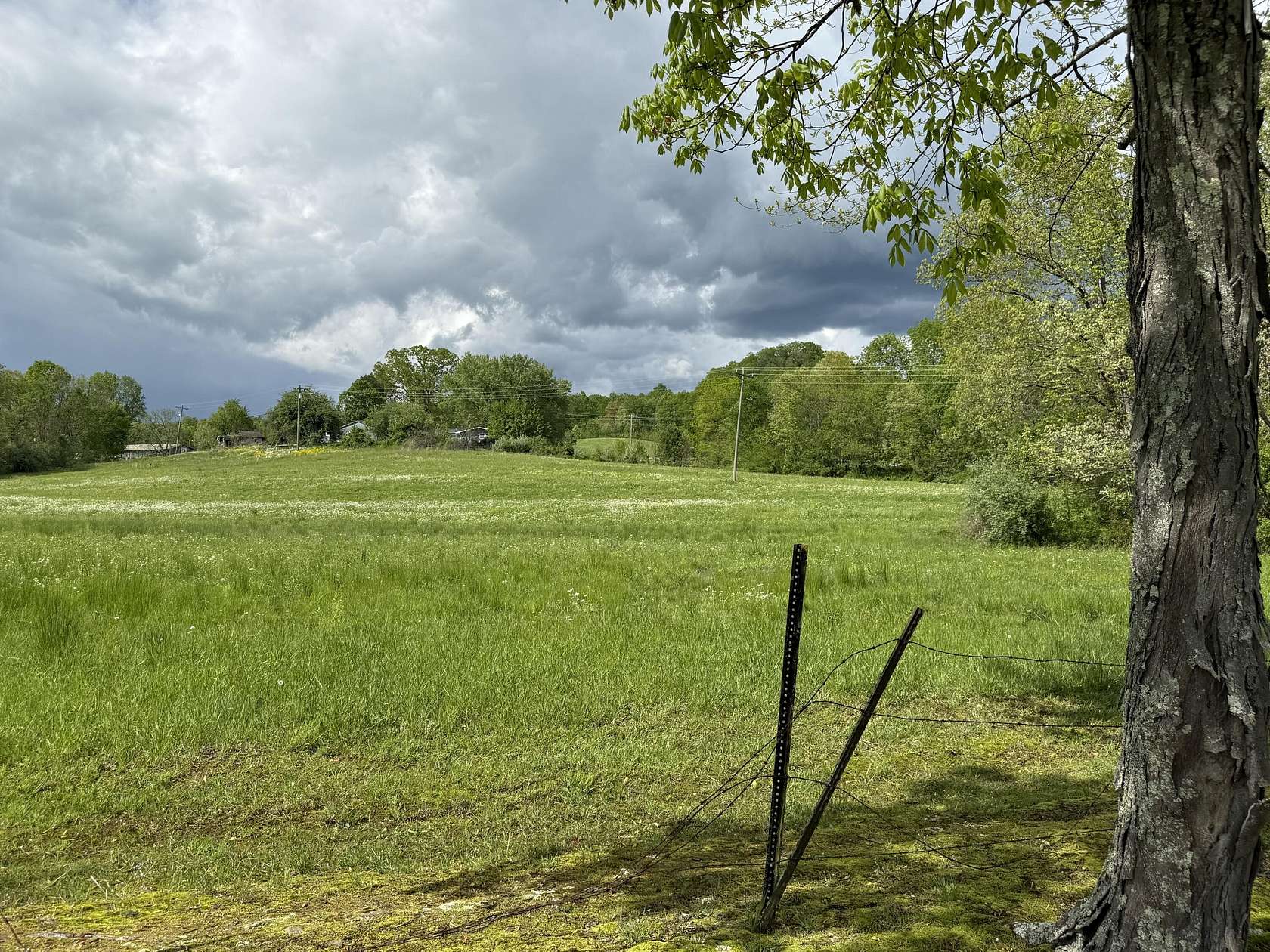27 Acres of Land for Sale in Morehead, Kentucky