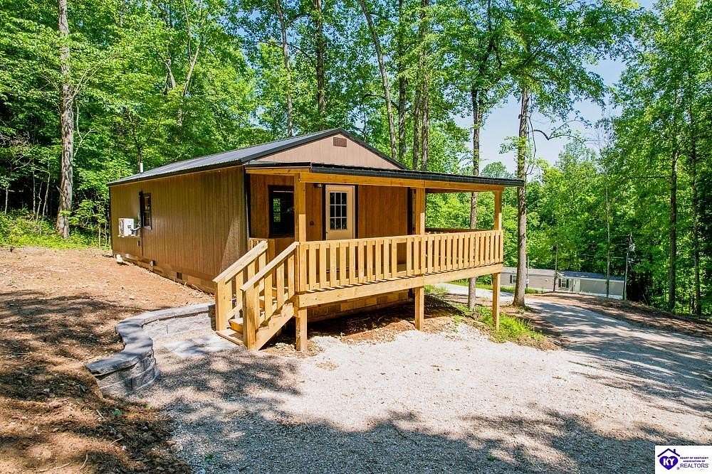 1.17 Acres of Residential Land with Home for Sale in Cub Run, Kentucky