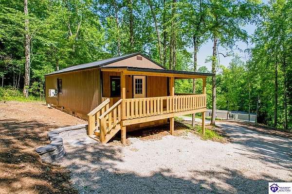 1.17 Acres of Residential Land with Home for Sale in Cub Run, Kentucky