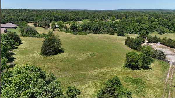 14 Acres of Recreational Land for Sale in Greenwood, Arkansas