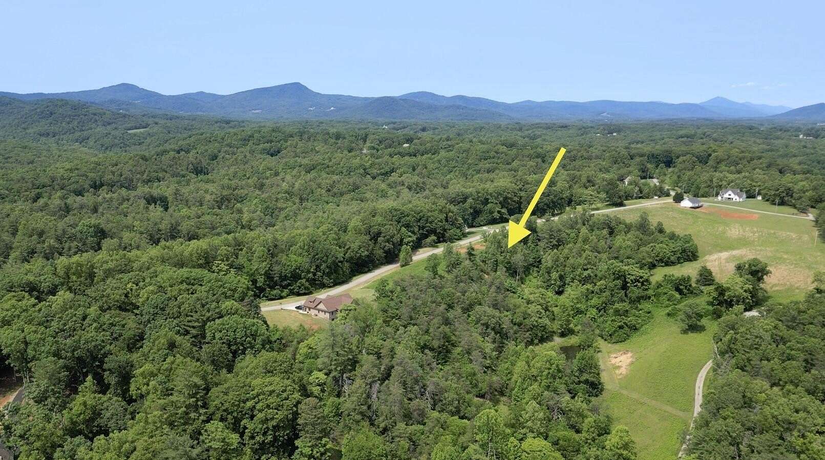 1 Acre of Residential Land for Sale in Vinton, Virginia