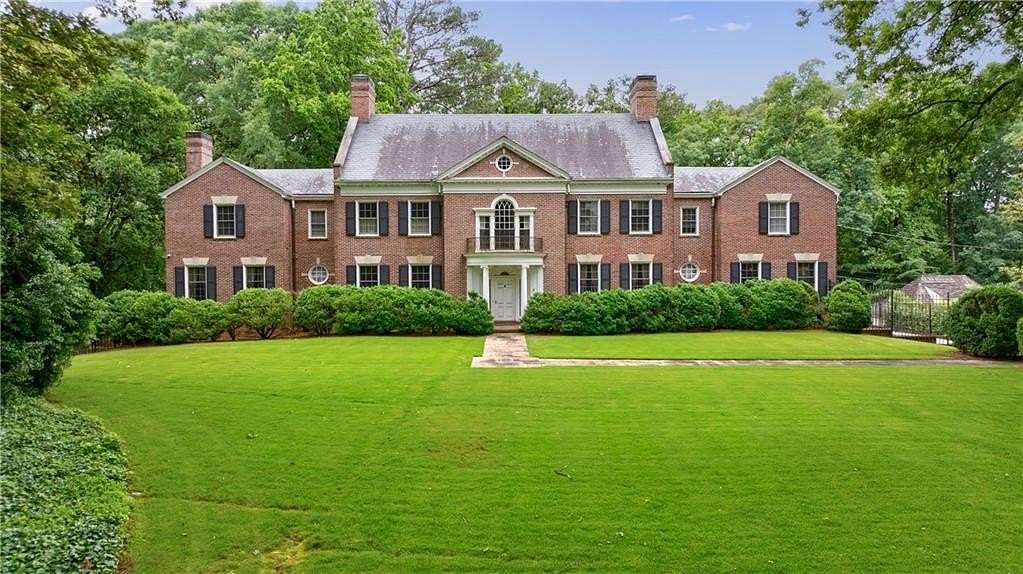 2.26 Acres of Residential Land with Home for Sale in Atlanta, Georgia