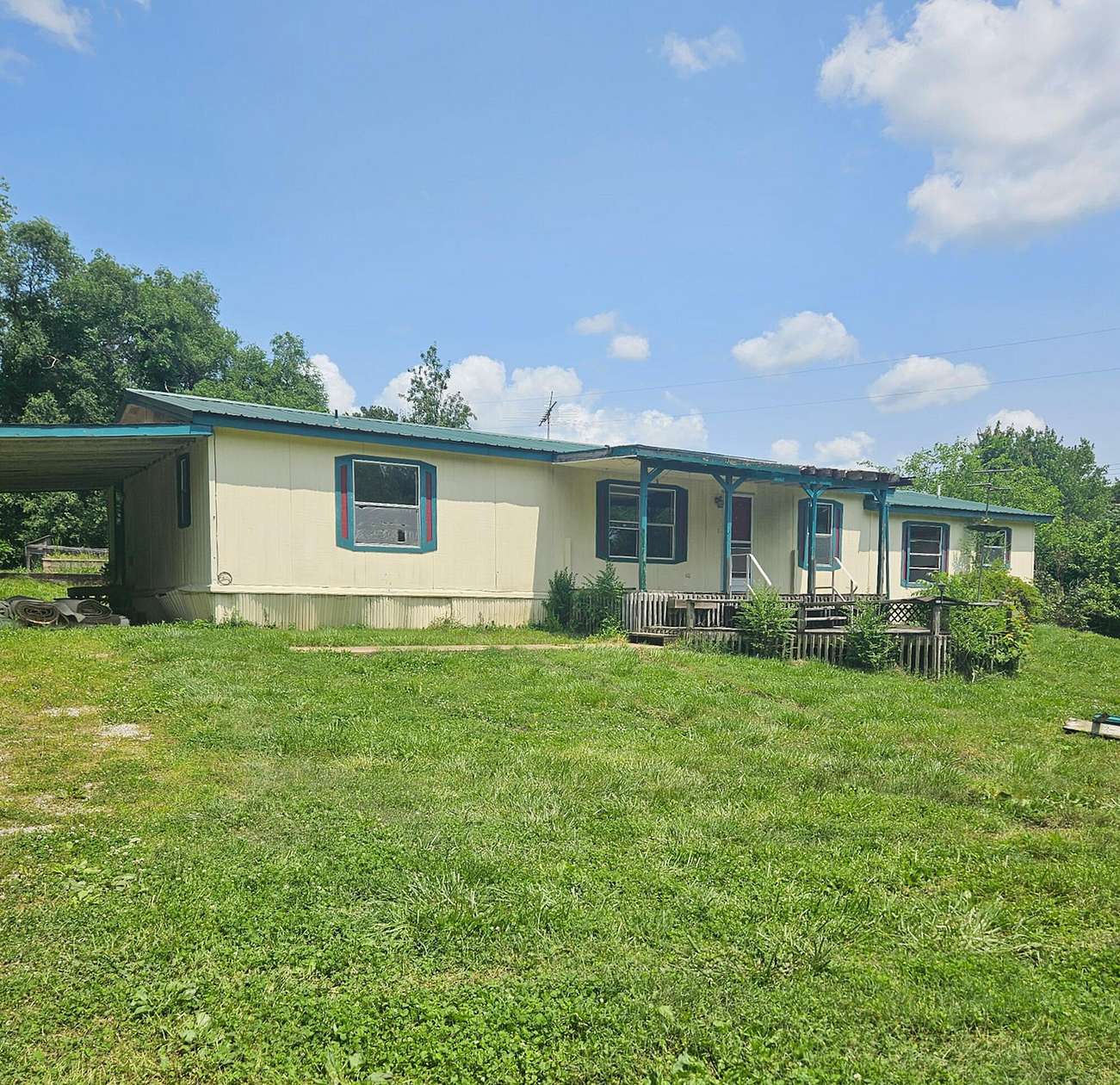 1.6 Acres of Residential Land with Home for Sale in Willow Springs, Missouri