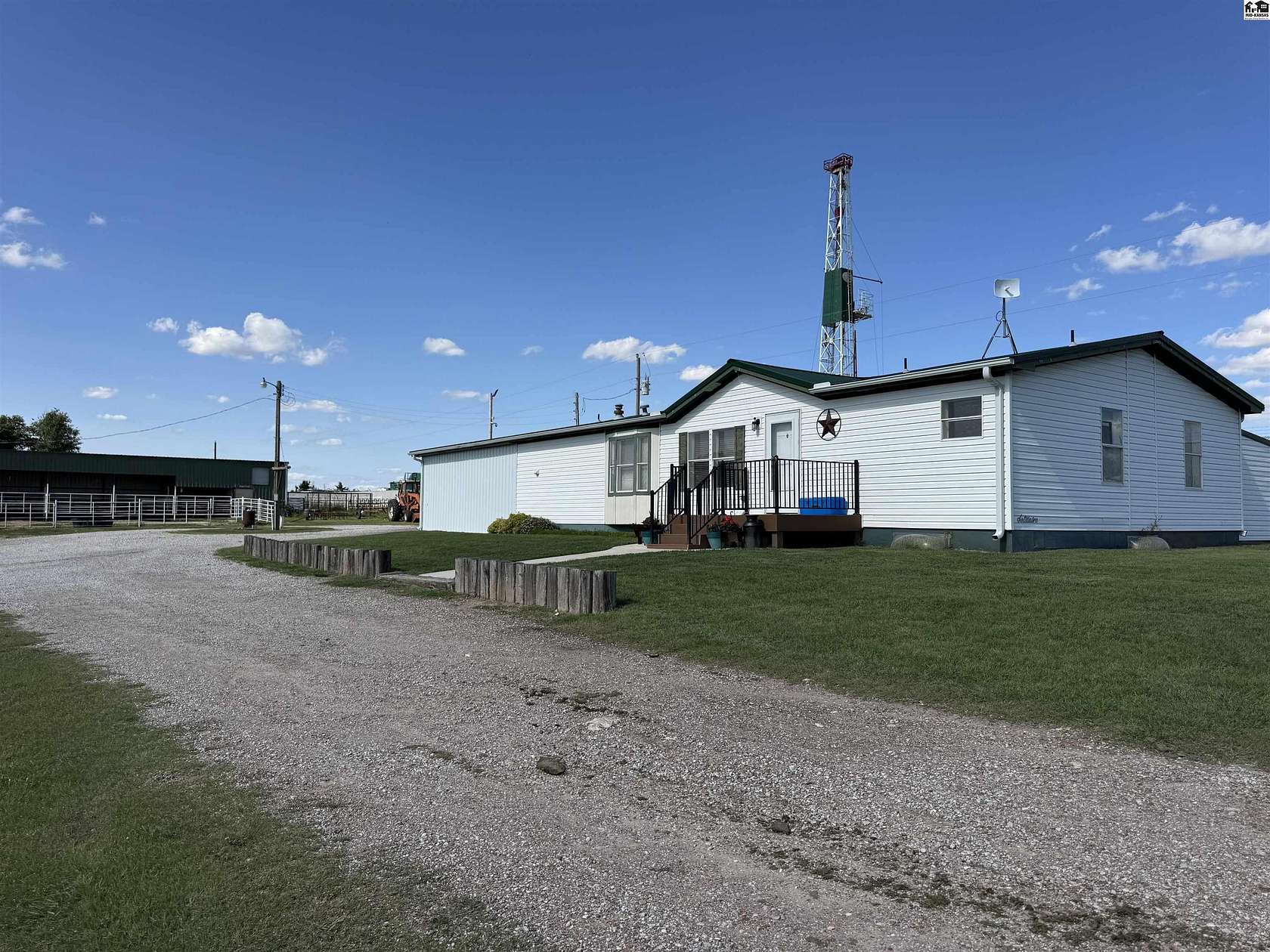 3 Acres of Residential Land with Home for Sale in Pratt, Kansas