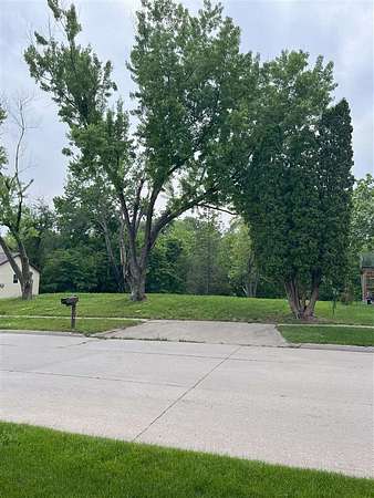 0.25 Acres of Residential Land for Sale in Coralville, Iowa