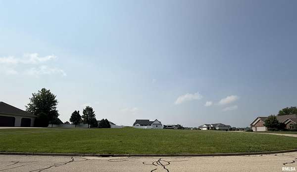 0.71 Acres of Residential Land for Sale in Groveland, Illinois