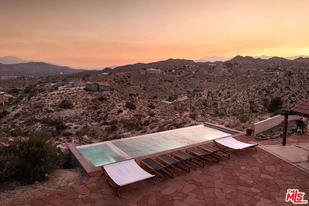 2.88 Acres of Residential Land with Home for Sale in Yucca Valley, California