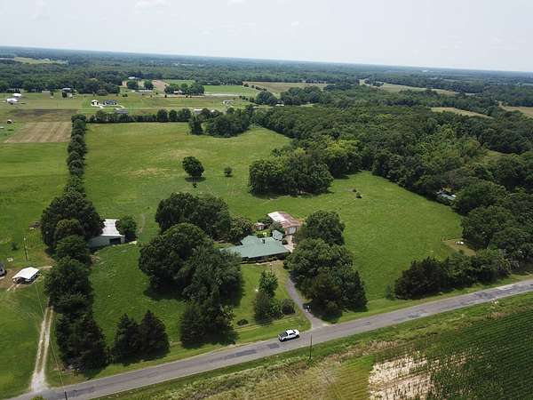 20 Acres of Agricultural Land with Home for Sale in Rayville, Louisiana