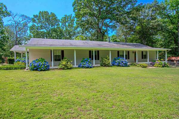 2 Acres of Residential Land with Home for Sale in Benton, Arkansas