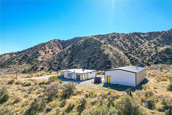 5 Acres of Residential Land with Home for Sale in Morongo Valley, California