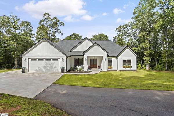 5 Acres of Residential Land with Home for Sale in Taylors, South Carolina