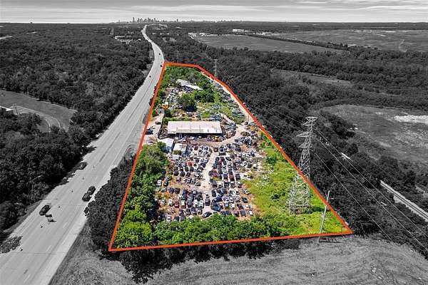 3 Acres of Commercial Land for Sale in Hutchins, Texas