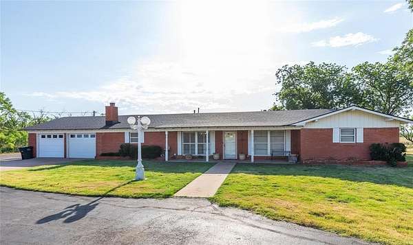 26.9 Acres of Agricultural Land with Home for Sale in Sweetwater, Texas