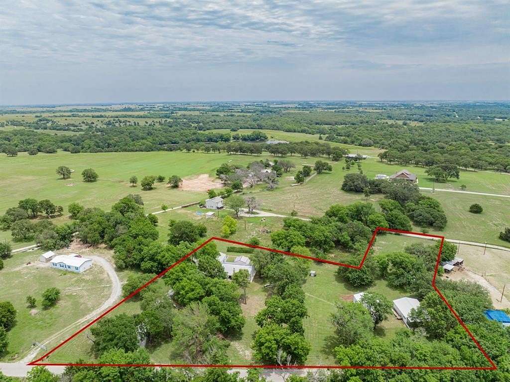 3 Acres of Residential Land with Home for Sale in Decatur, Texas