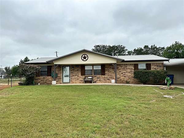 1.55 Acres of Residential Land with Home for Sale in Springtown, Texas