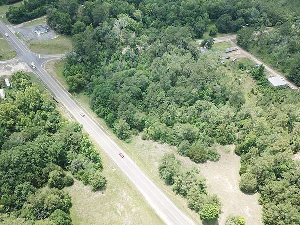 4.72 Acres of Mixed-Use Land for Sale in Burkeville, Texas