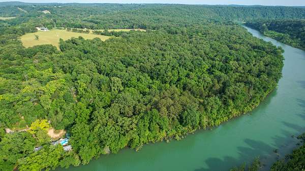 7 Acres of Recreational Land for Sale in Tecumseh, Missouri