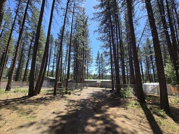 3.67 Acres of Residential Land with Home for Sale in Chiloquin, Oregon