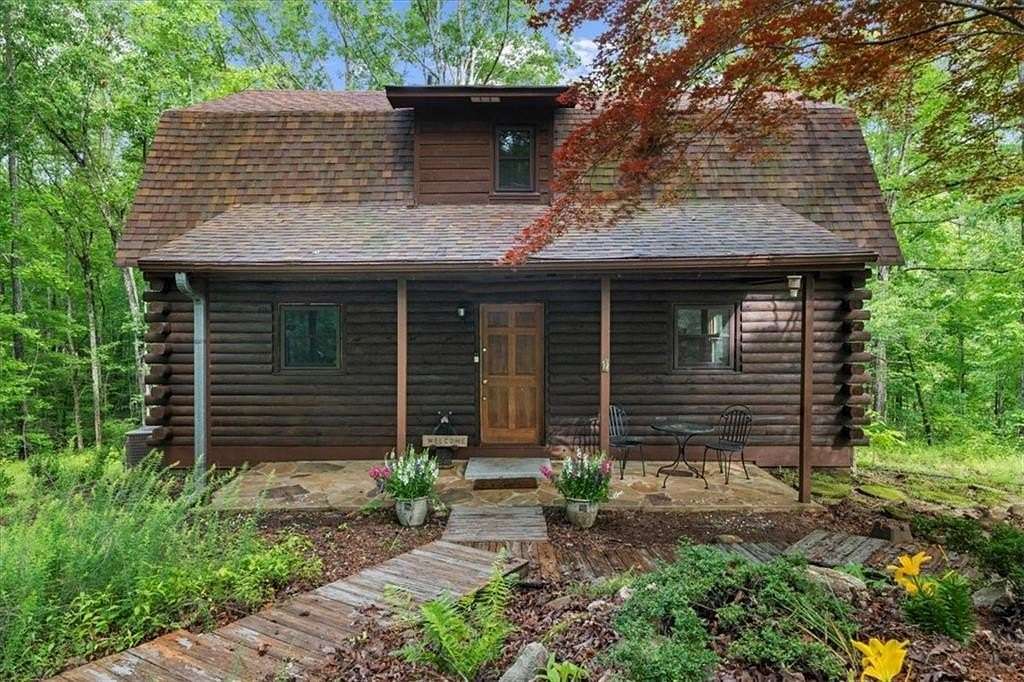 1.5 Acres of Residential Land with Home for Sale in Whitesburg, Georgia